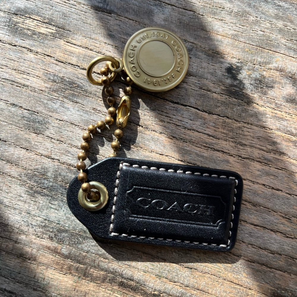 Coach Black gold coach circle replacement tag y2k brass coach hangtag
